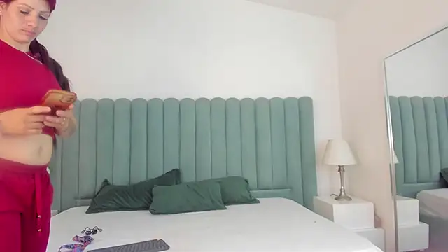 Scarlett  Noir online show from April 15, 7:18 pm