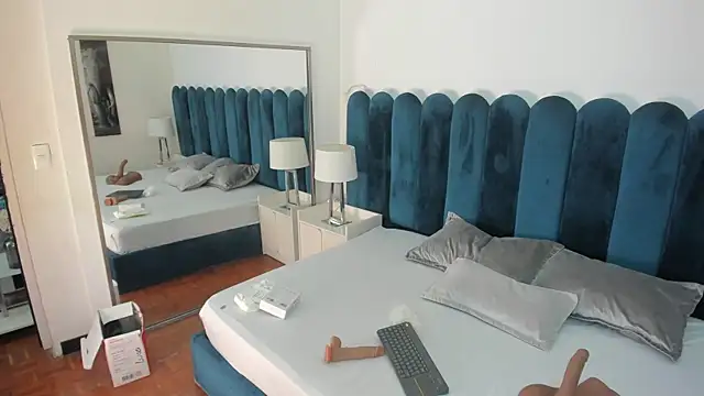 Scarlett  Noir online show from April 14, 6:57 pm