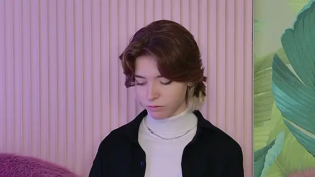 Misty Wade online show from January 17, 5:44 am