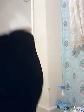 Atwsliiikizilll online show from February 4, 3:18 pm