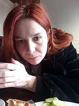 Atwsliiikizilll online show from April 13, 5:44 am