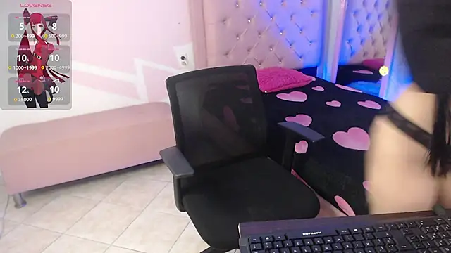 britany teen18 online show from December 19, 9:17 pm