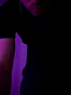 NikoMontana999 online show from December 20, 1:52 am