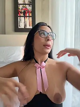 ValeriaTorress  online show from April 16, 9:39 pm