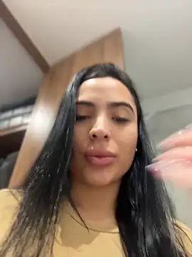 ValeriaTorress  online show from April 15, 1:15 pm