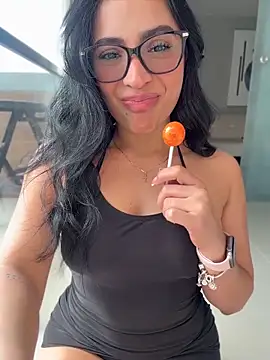 ValeriaTorress  online show from April 21, 7:20 pm