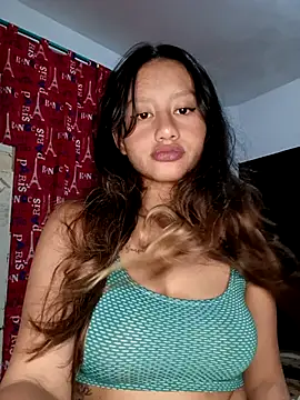 Snapshot of Annalia69 chatting on June 19, 5:52 pm Annalia69 online show from June 19, 5:52 pm