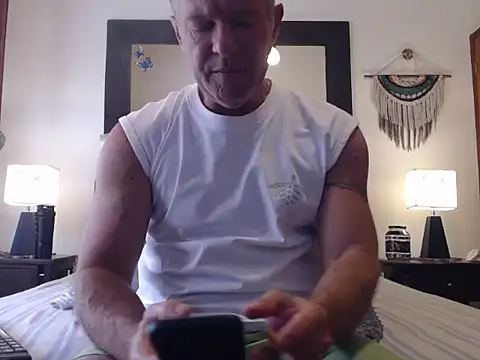 Snapshot of TommyLopez chatting on December 22, 3:45 pm TommyLopez online show from December 22, 3:45 pm