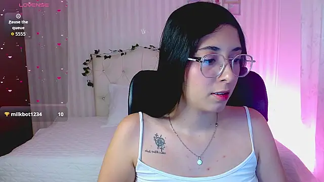 emmalove doll online show from February 23, 1:07 am