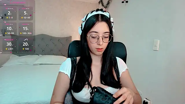 emmalove doll online show from January 8, 1:28 pm