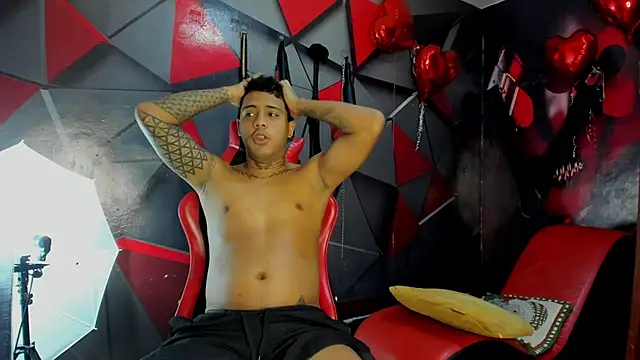 Hot Boys 69 online show from February 22, 11:23 am