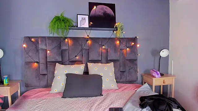 Miia Anderson online show from January 9, 7:54 pm