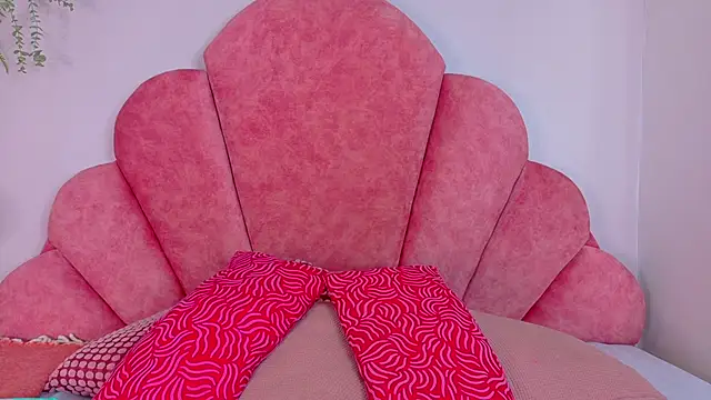 Miia Anderson online show from June 2, 2:33 am