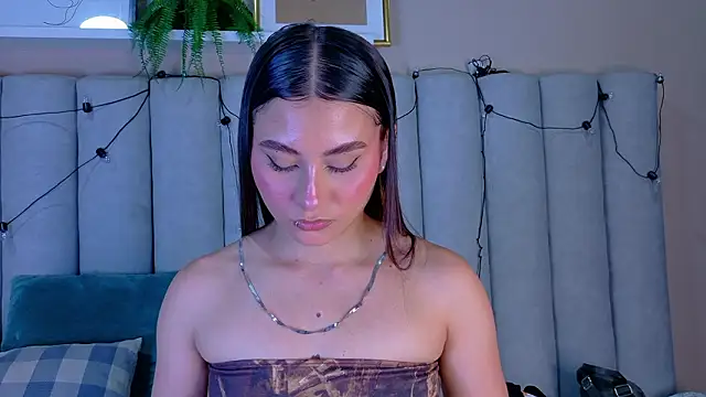 Miia Anderson online show from March 14, 12:11 pm