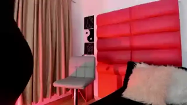 Oliviamonroex18 online show from February 17, 5:05 am