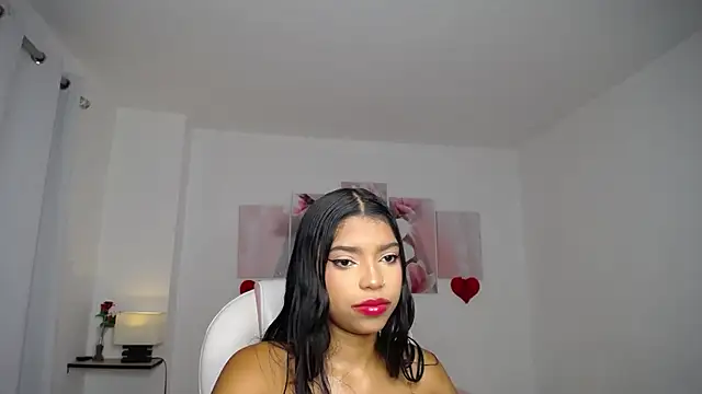 Snapshot of aylin_ross_ chatting on June 25, 1:25 am aylin ross online show from June 25, 1:25 am