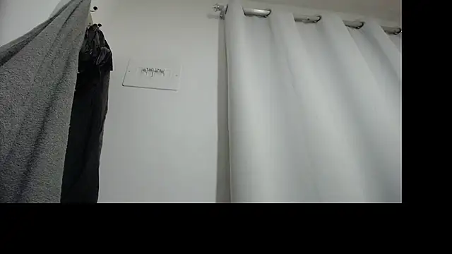 aylin ross  online show from December 20, 7:44 am