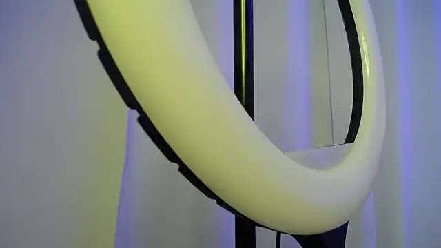 aylin ross  online show from March 19, 4:45 am