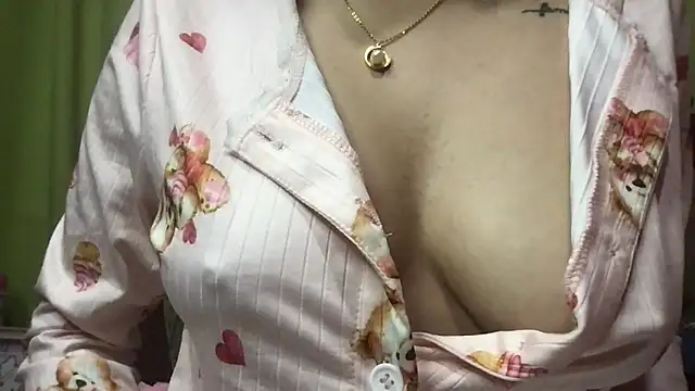 miia rose  online show from April 4, 7:53 pm