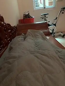 Snapshot of Phuc214055 chatting on December 15, 4:29 am Phuc214055 online show from December 15, 4:29 am