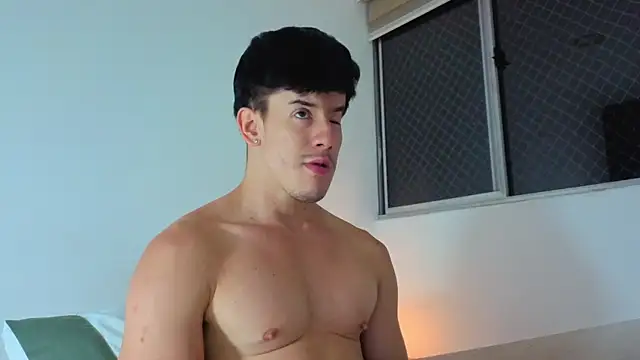 maxxcooper1 online show from January 8, 5:13 am