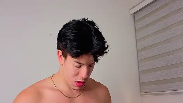 maxxcooper1 online show from February 3, 4:10 am