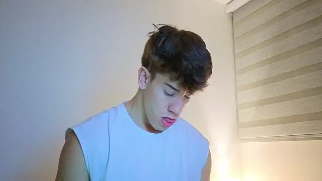 maxxcooper1 online show from December 23, 6:23 am