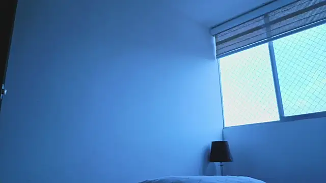 Snapshot of maxxcooper1 chatting on December 14, 9:53 pm maxxcooper1 online show from December 14, 9:53 pm