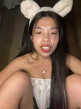 lux-su online show from May 25, 3:55 pm