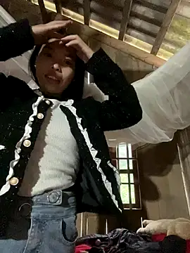 lux-su online show from January 8, 9:37 am