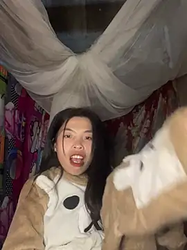 lux-su online show from February 2, 4:50 pm