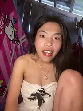 lux-su online show from March 5, 7:49 am