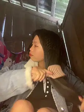 lux-su online show from March 15, 5:47 am