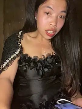 lux-su online show from April 23, 1:24 pm