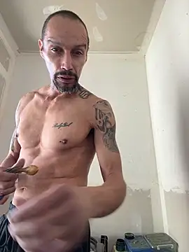 faces818 online show from March 26, 4:16 pm