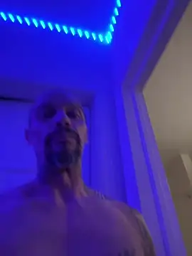 faces818 online show from March 28, 5:52 am