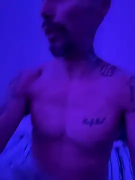 faces818 online show from March 30, 5:42 am