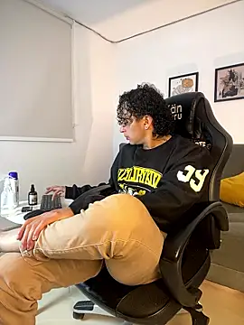 Jay Taylor online show from January 11, 10:38 pm