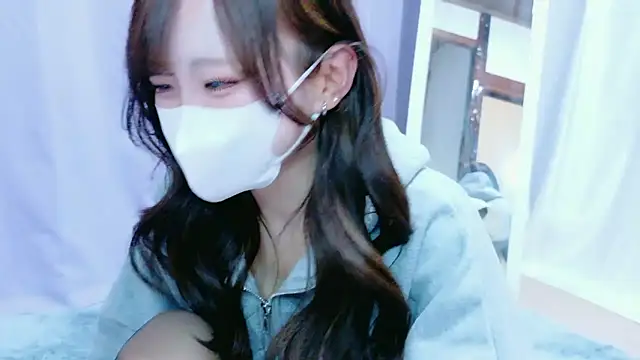 Snapshot of Yura_yura_ch chatting on May 26, 11:52 am Yura yura ch online show from May 26, 11:52 am