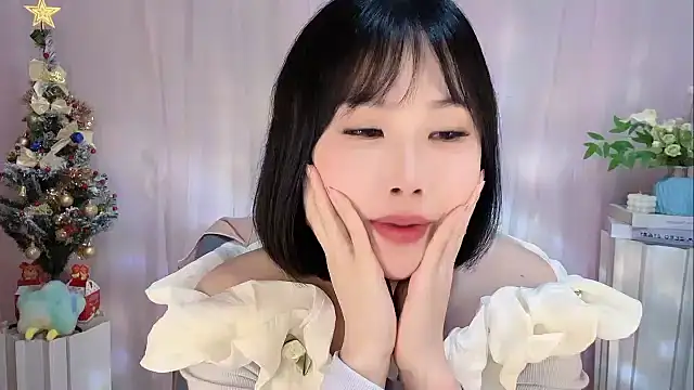 Snapshot of Pinkgirl520 chatting on January 8, 2:34 pm Pinkgirl520 online show from January 8, 2:34 pm