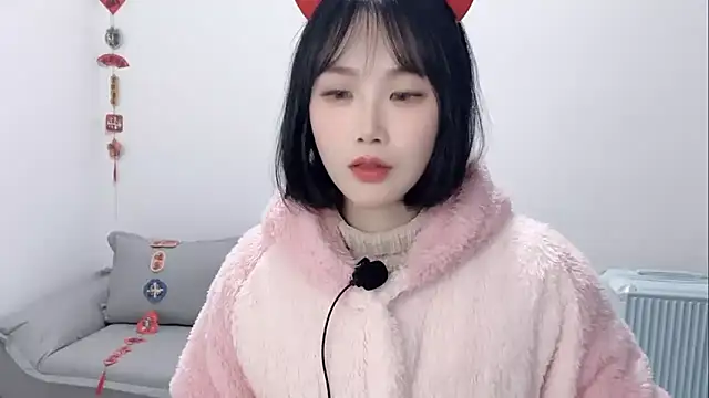 Snapshot of Pinkgirl520 chatting on February 17, 11:07 am Pinkgirl520 online show from February 17, 11:07 am