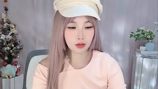 Snapshot of Pinkgirl520 chatting on February 2, 2:16 pm Pinkgirl520 online show from February 2, 2:16 pm