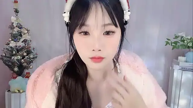 Snapshot of Pinkgirl520 chatting on February 3, 2:53 am Pinkgirl520 online show from February 3, 2:53 am