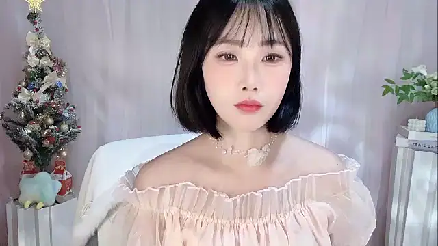 Snapshot of Pinkgirl520 chatting on January 17, 11:25 am Pinkgirl520 online show from January 17, 11:25 am