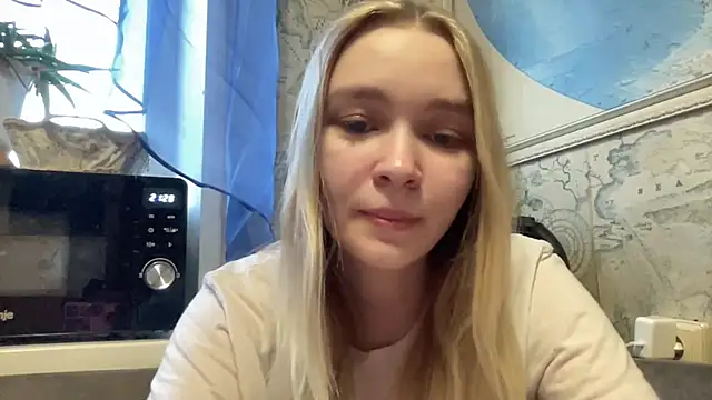Snapshot of Leifuture chatting on June 3, 2:29 pm Leifuture online show from June 3, 2:29 pm