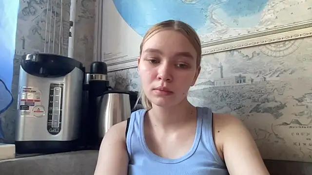 Snapshot of Leifuture chatting on June 21, 7:47 am Leifuture online show from June 21, 7:47 am