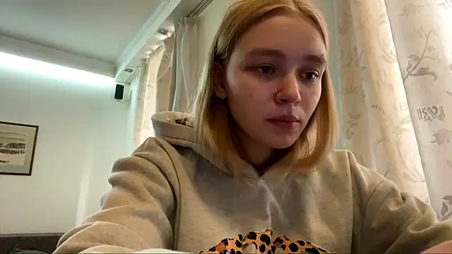 Leifuture online show from April 19, 11:11 am