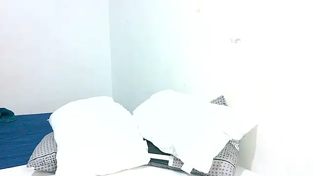 Sthefanyx2 online show from February 15, 1:17 am