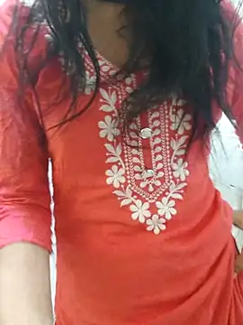 Snapshot of sexy_shital chatting on June 28, 3:02 am sexy shital online show from June 28, 3:02 am