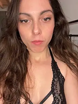 YourSlutQueen online show from December 15, 4:24 pm